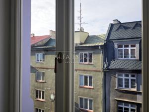 Prodej atypického bytu, Karlovy Vary, Foersterova, 99 m2
