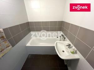 Pronájem bytu 3+1, Zlín, Moravská, 68 m2