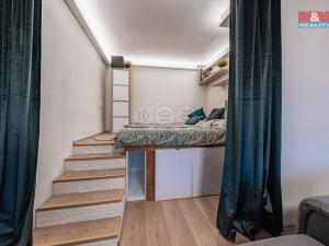 Prodej bytu 1+kk, Praha - Hlubočepy, Slivenecká, 42 m2