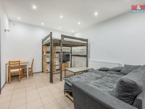 Prodej obchodního prostoru, Kladno - Švermov, Svojsíkova, 45 m2