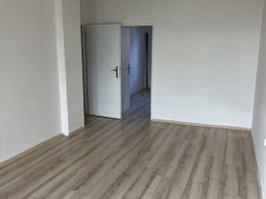 Prodej bytu 2+1, Břidličná, Komenského, 56 m2