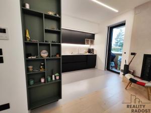 Prodej bytu 5+kk, Via del Porto Romano, Città Sant'Angelo, Provincia di Pescara, Itálie, 274 m2