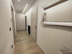 Prodej bytu 5+kk, Via del Porto Romano, Città Sant'Angelo, Provincia di Pescara, Itálie, 274 m2