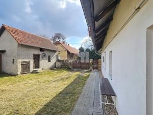 Prodej rodinného domu, Krakovany, 105 m2