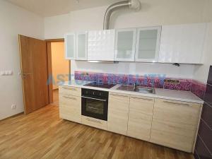 Pronájem bytu 2+kk, Praha - Strašnice, U hranic, 67 m2