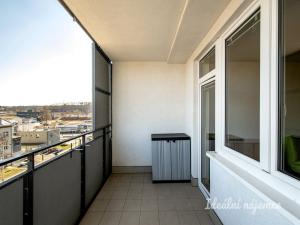 Pronájem bytu 1+kk, Praha - Vysočany, Podkovářská, 30 m2