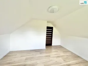 Prodej rodinného domu, Praha - Dejvice, K Dubovému mlýnu, 94 m2