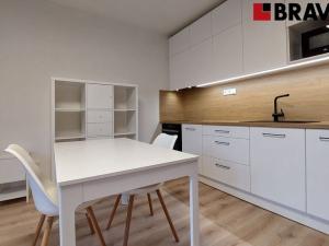 Pronájem bytu 1+kk, Brno - Líšeň, Elplova, 32 m2