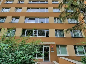 Pronájem bytu 1+kk, Praha - Podolí, Kaplická, 35 m2