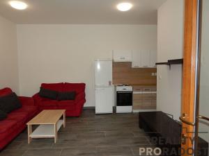 Pronájem bytu 1+kk, Újezd u Brna, Štefánikova, 32 m2