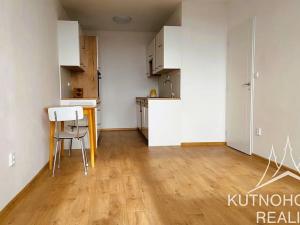 Pronájem bytu 2+kk, Kolín, Radimského, 40 m2