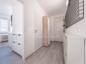 Pronájem bytu 2+1, Praha - Holešovice, Vrbenského, 51 m2