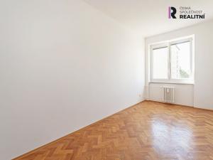 Prodej bytu 3+1, Znojmo, Bolzanova, 64 m2