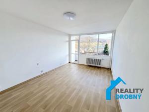 Pronájem bytu 2+1, Děčín, Kladenská, 60 m2