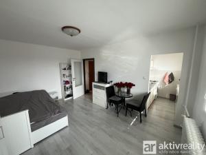 Pronájem bytu 1+kk, Praha - Střížkov, Varnsdorfská, 29 m2