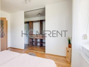 Pronájem bytu 2+kk, Praha - Horní Měcholupy, Padovská, 62 m2