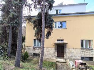 Prodej ubytování, Praha - Libeň, V Holešovičkách, 670 m2