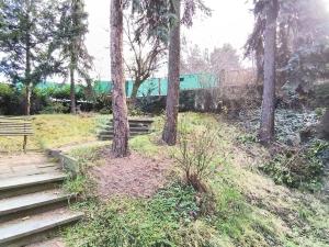 Prodej ubytování, Praha - Libeň, V Holešovičkách, 670 m2
