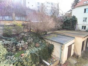 Prodej ubytování, Praha - Libeň, V Holešovičkách, 670 m2
