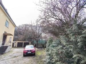 Prodej ubytování, Praha - Libeň, V Holešovičkách, 670 m2