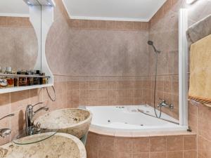 Prodej bytu 4+kk, Praha - Michle, V dolině, 114 m2