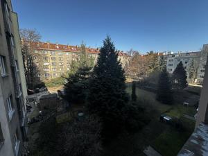 Pronájem bytu 1+kk, Praha - Vršovice, Vršovická, 29 m2