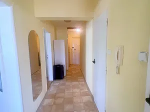 Pronájem bytu 2+1, Praha - Michle, Pod dálnicí, 60 m2