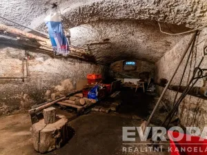 Prodej rodinného domu, Jesenice, Budějovická, 400 m2