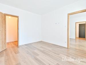 Pronájem bytu 2+kk, Moravský Krumlov, Husova, 50 m2