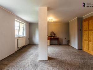 Prodej obchodního prostoru, Bystřice - Semovice, 800 m2