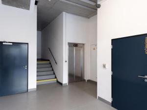 Pronájem bytu 1+kk, Praha - Karlín, Křižíkova, 40 m2