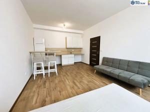 Pronájem bytu 1+kk, Holice, Hradecká, 31 m2