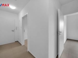 Pronájem bytu 3+1, Luštěnice, Nádražní, 60 m2