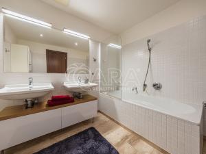 Pronájem bytu 3+kk, Praha - Vysočany, Podnádražní, 92 m2