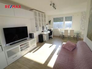 Pronájem bytu 3+kk, Praha - Prosek, Vysočanská, 82 m2