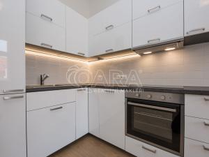 Pronájem bytu 3+kk, Praha - Staré Město, U milosrdných, 72 m2