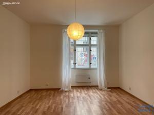 Pronájem bytu 1+kk, Praha - Vršovice, Košická, 29 m2