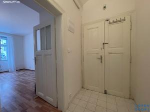 Pronájem bytu 1+kk, Praha - Vršovice, Košická, 29 m2