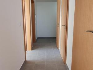 Pronájem bytu 3+kk, Praha - Vysočany, Smržových, 94 m2