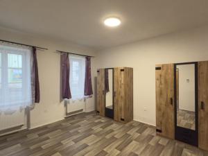 Pronájem bytu 1+1, České Budějovice - České Budějovice 6, Novohradská, 34 m2
