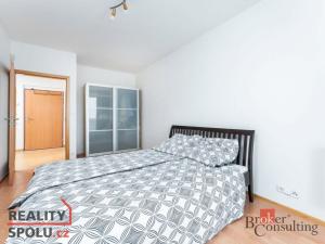 Prodej bytu 2+kk, Praha - Prosek, Zubrnická, 56 m2