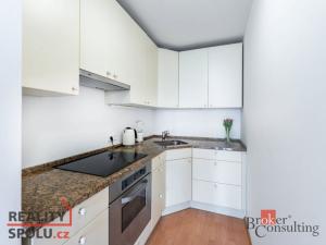 Prodej bytu 2+kk, Praha - Prosek, Zubrnická, 56 m2