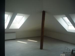 Pronájem bytu 2+kk, Praha - Miškovice, Polabská, 75 m2
