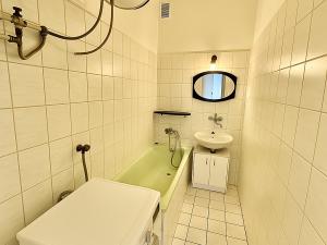 Prodej bytu 2+kk, Mariánské Lázně, Hlavní třída, 57 m2
