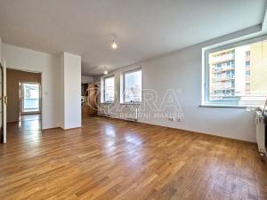 Pronájem bytu 2+kk, Praha - Záběhlice, U Zahradního města, 142 m2