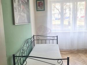 Pronájem bytu 2+kk, Praha - Košíře, Vrchlického, 45 m2