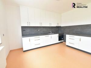 Pronájem rodinného domu, Zlín - Kostelec, Přehradní, 145 m2