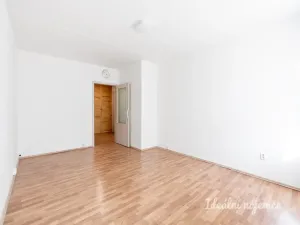 Pronájem bytu 1+1, Praha - Kamýk, Cuřínova, 46 m2