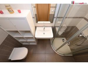 Prodej rodinného domu, Praha - Lochkov, K úvozu, 261 m2