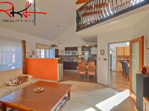 Prodej rodinného domu, Černouček, 180 m2